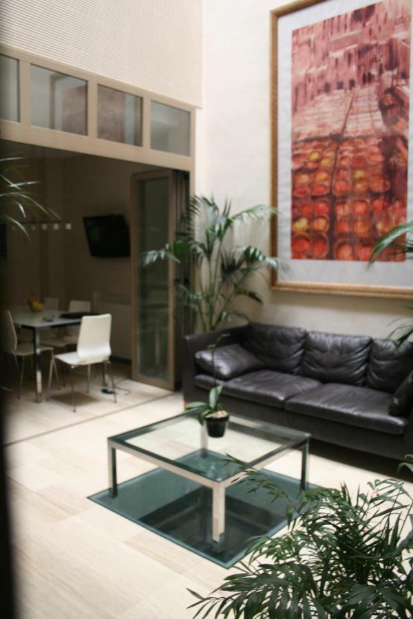 Guest House Europa 12 塞维利亚 外观 照片